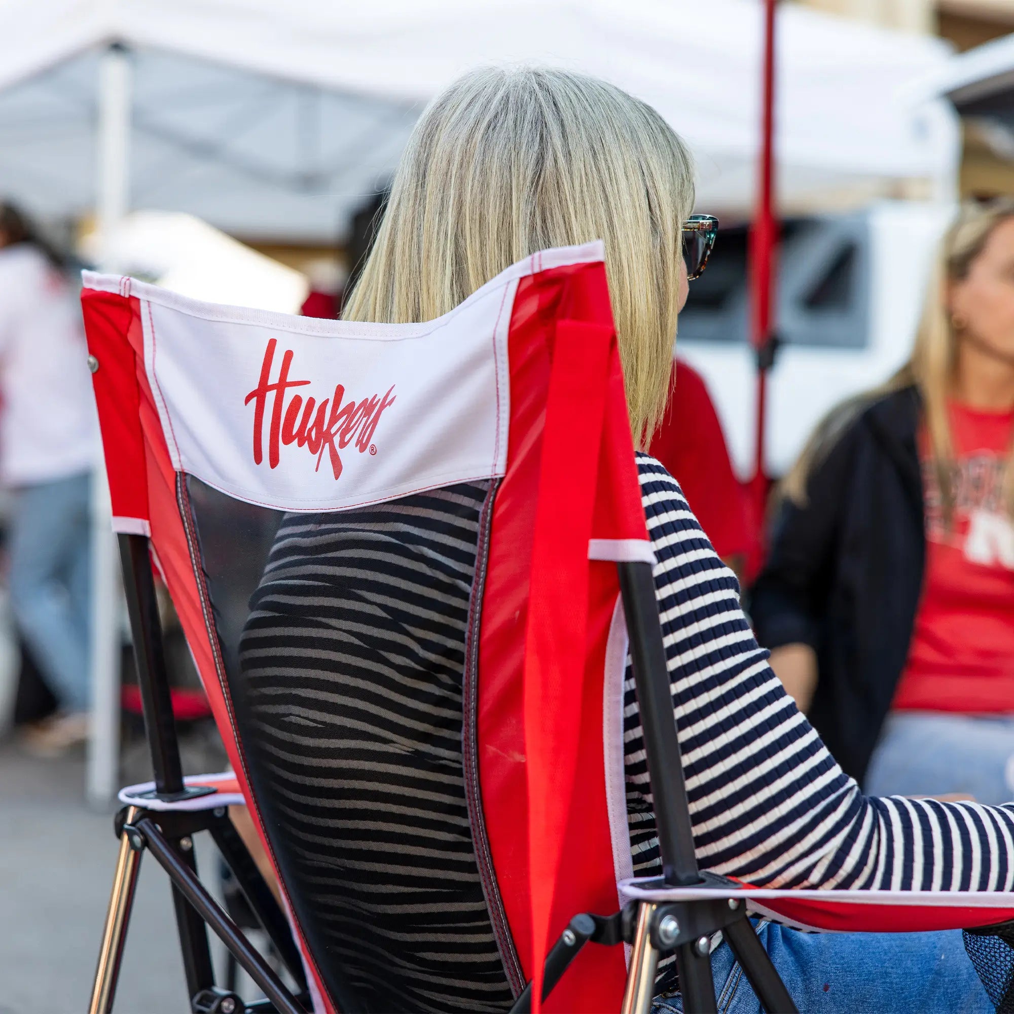 Heavy-Duty Freestyle College Comfort Pro Rocker - Nebraska Cornhuskers - Choice 161 - Heavy-Duty Kickback Rocker with Beverage Holder Detail
